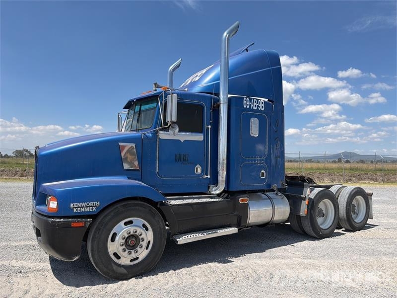 Kenworth T2000 Vetopöytäautot