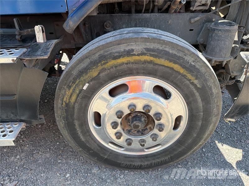 Kenworth T2000 Vetopöytäautot