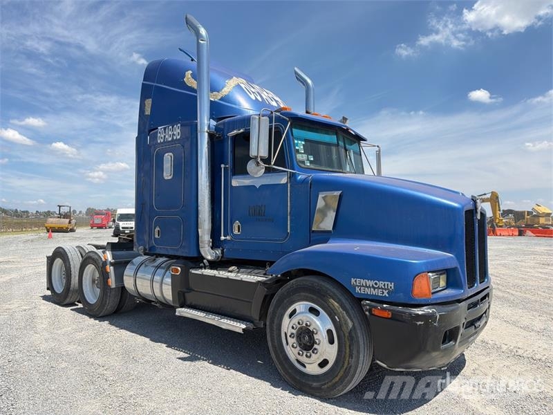 Kenworth T2000 Vetopöytäautot