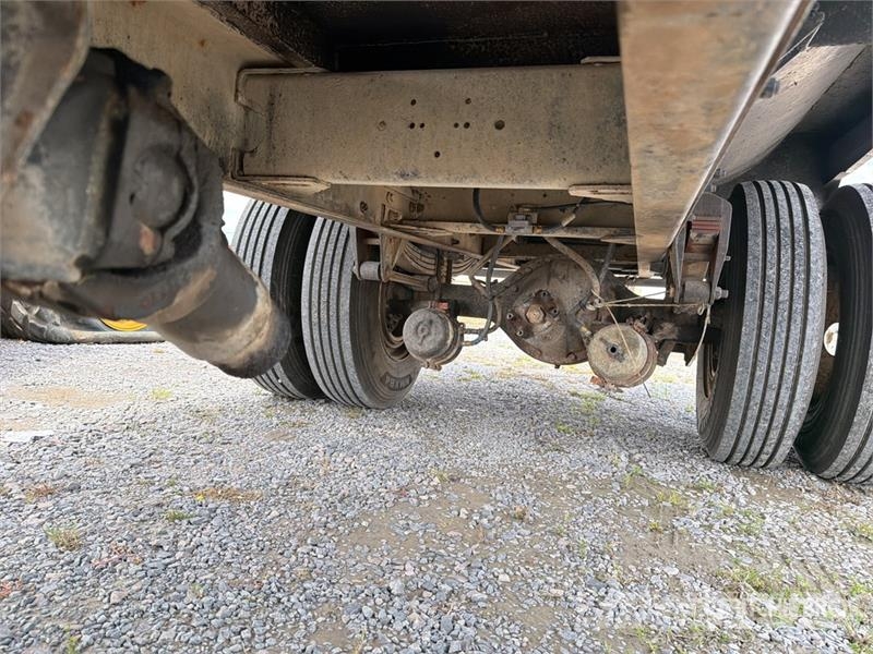 Kenworth T300 Vandens sunkvežimiai