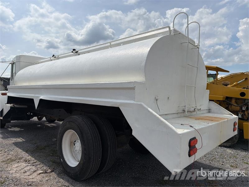 Kenworth T300 Vandens sunkvežimiai