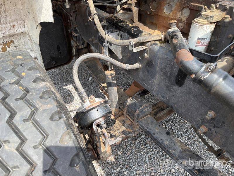Kenworth T300 Vandens sunkvežimiai