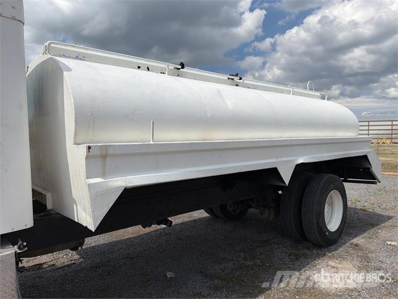 Kenworth T300 Vandens sunkvežimiai