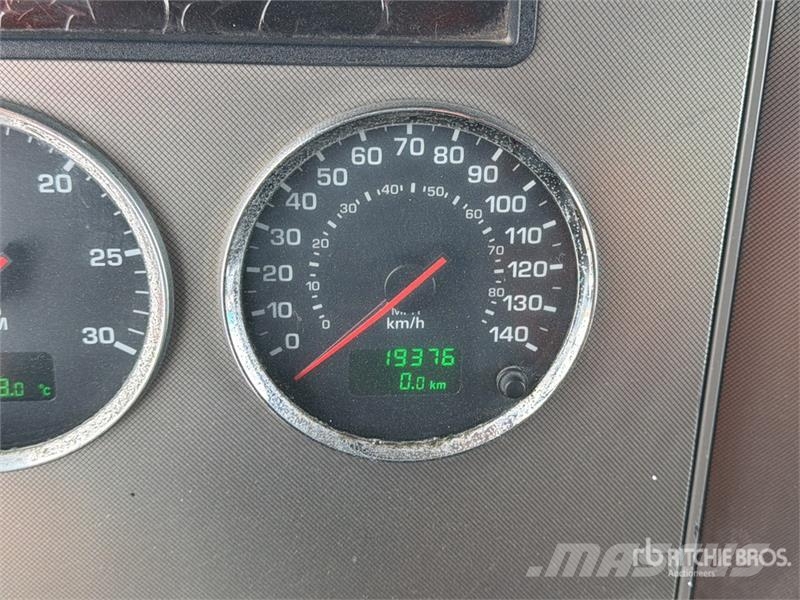 Kenworth T370 Vlakke laadvloer met kraan
