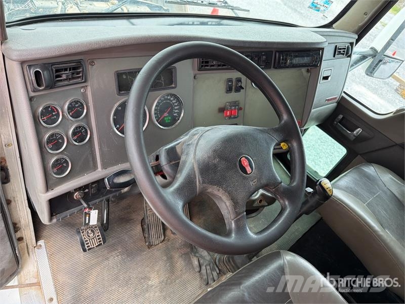 Kenworth T370 Vlakke laadvloer met kraan