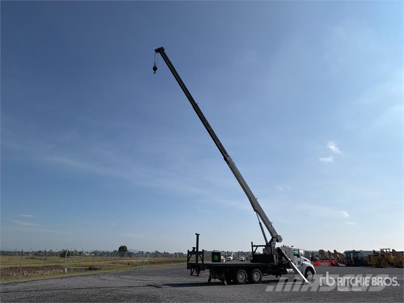 Kenworth T370 Araç üzeri vinçler