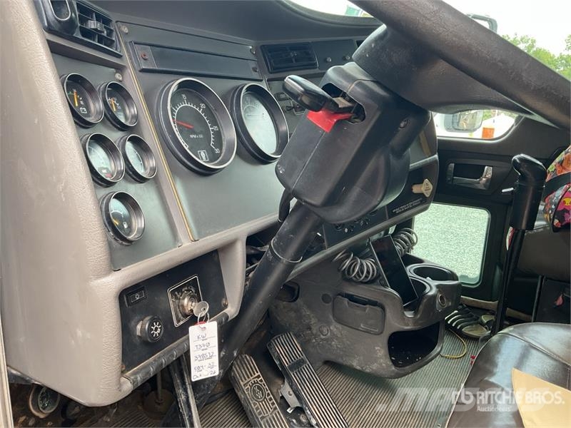 Kenworth T370 شاحنات الرافعات