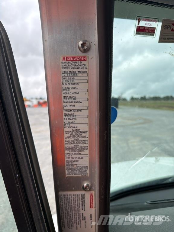 Kenworth T370 Vlakke laadvloer met kraan