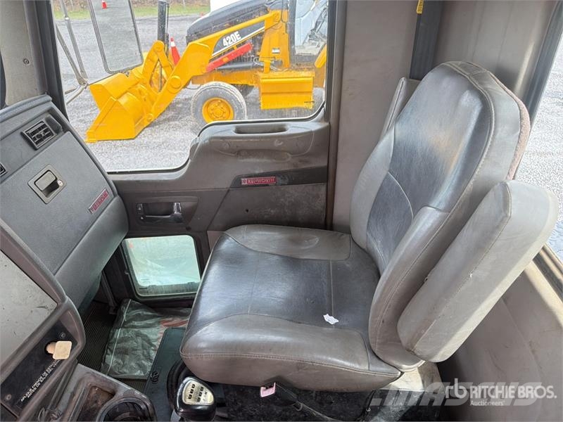Kenworth T370 Araç üzeri vinçler