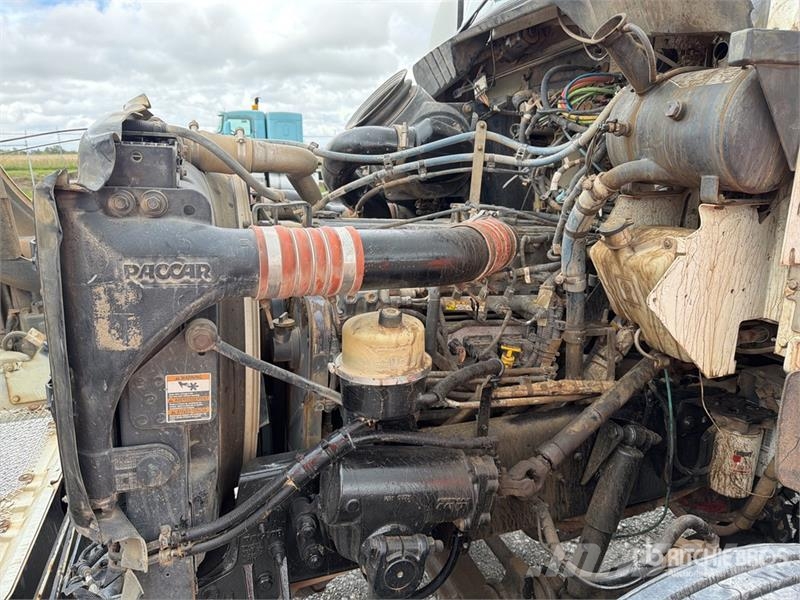 Kenworth T370 Vlakke laadvloer met kraan