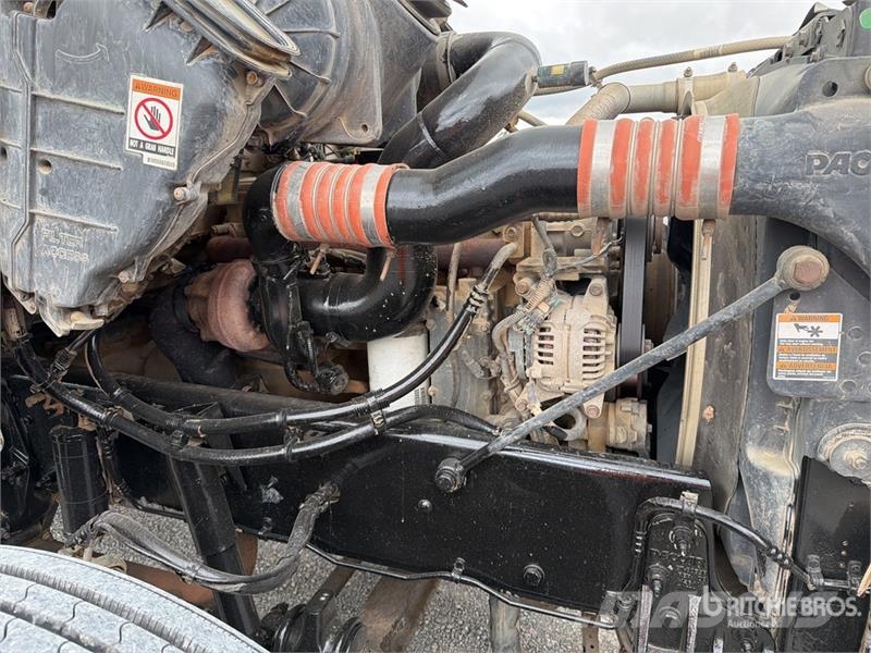 Kenworth T370 Vlakke laadvloer met kraan