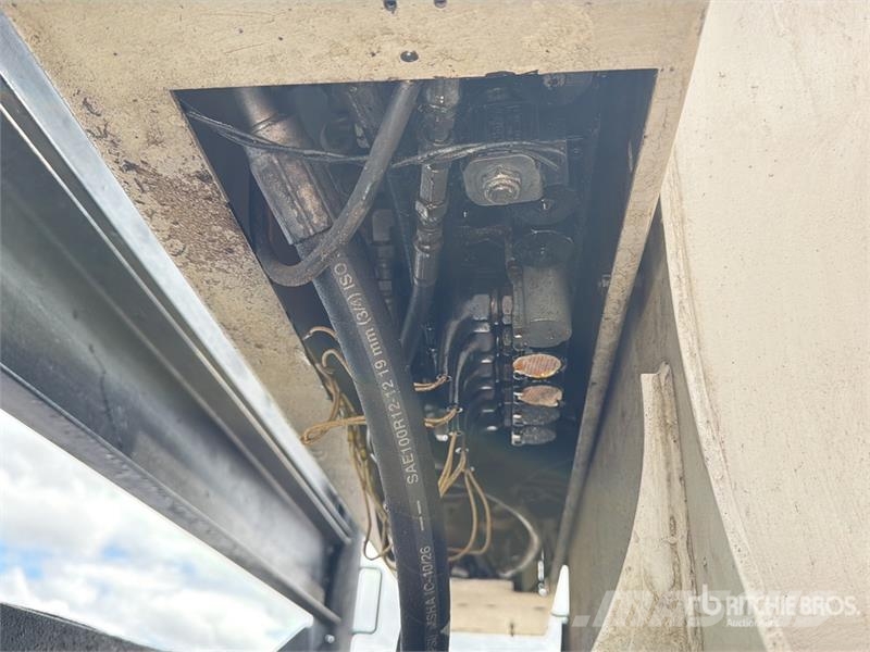 Kenworth T370 Vlakke laadvloer met kraan
