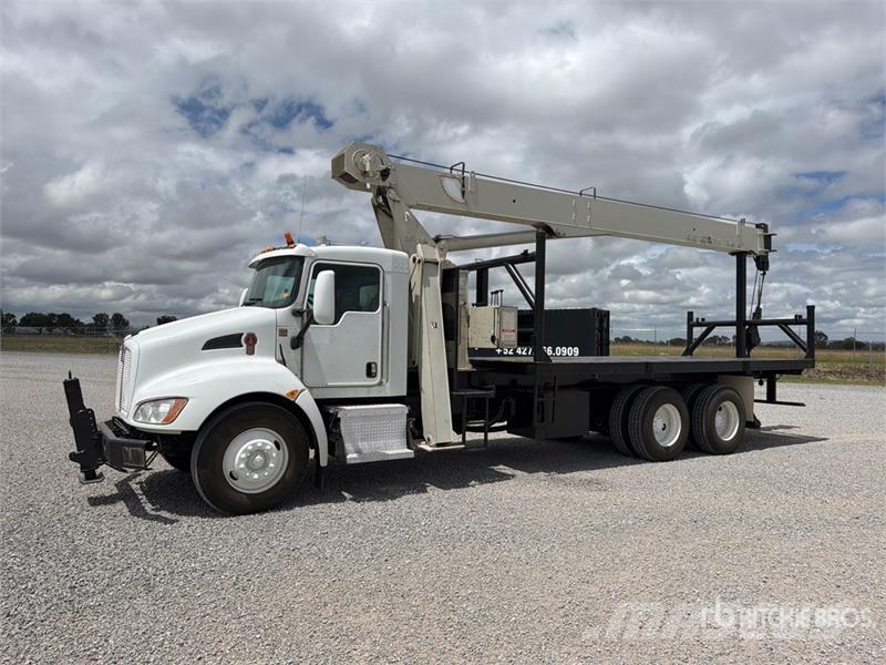 Kenworth T370 Vlakke laadvloer met kraan