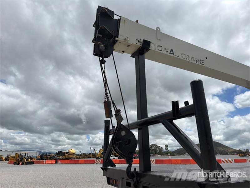 Kenworth T370 Vlakke laadvloer met kraan