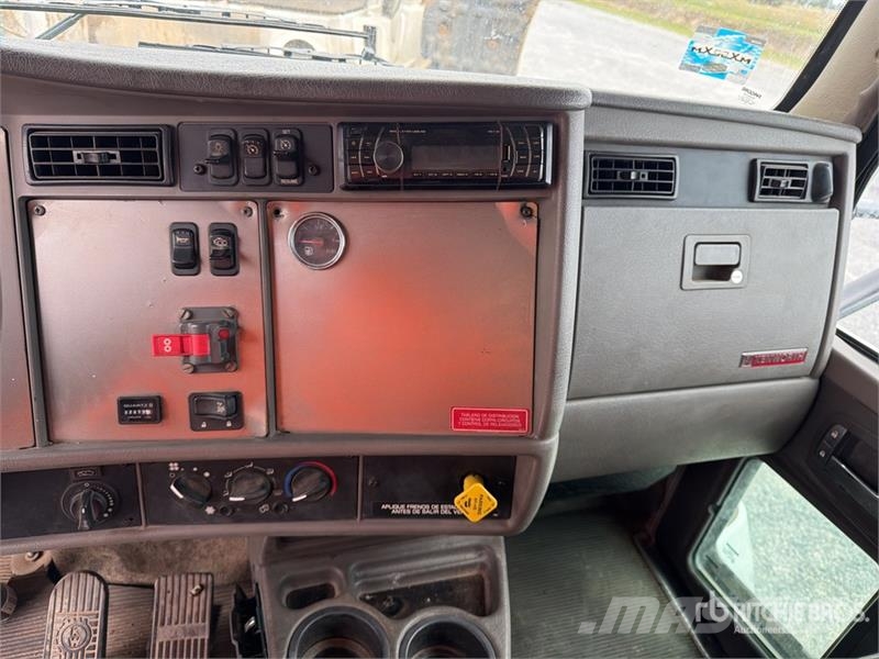 Kenworth T370 Vlakke laadvloer met kraan