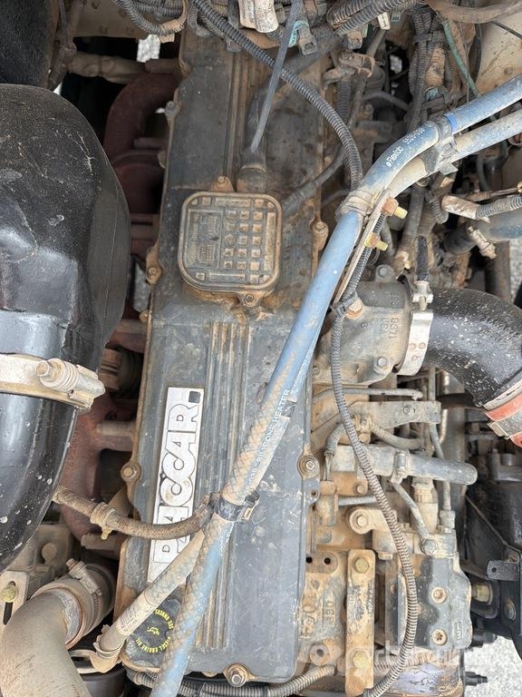 Kenworth T370 Vlakke laadvloer met kraan