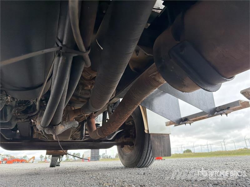 Kenworth T370 Vlakke laadvloer met kraan