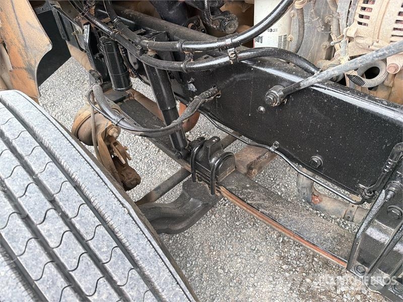 Kenworth T370 Vlakke laadvloer met kraan