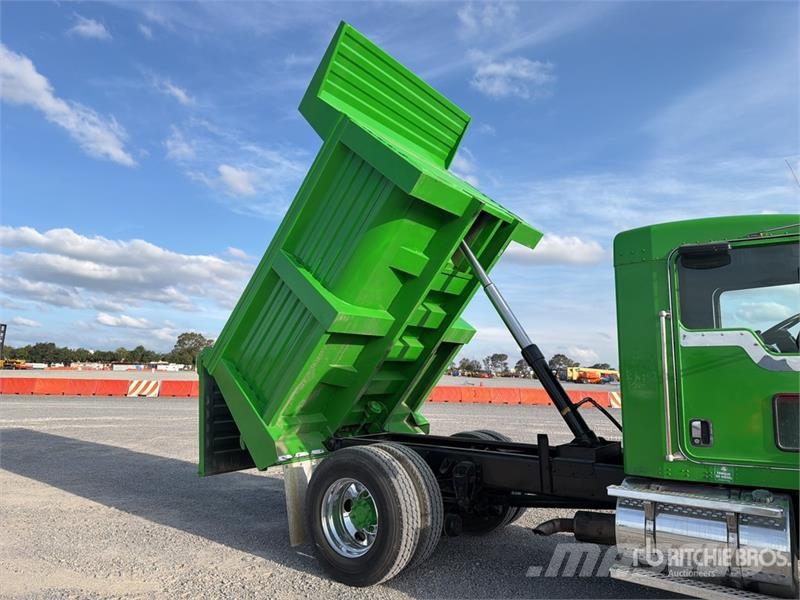Kenworth T370 4x2 Camion de Volteo / S/A Dump Truck Camion benne