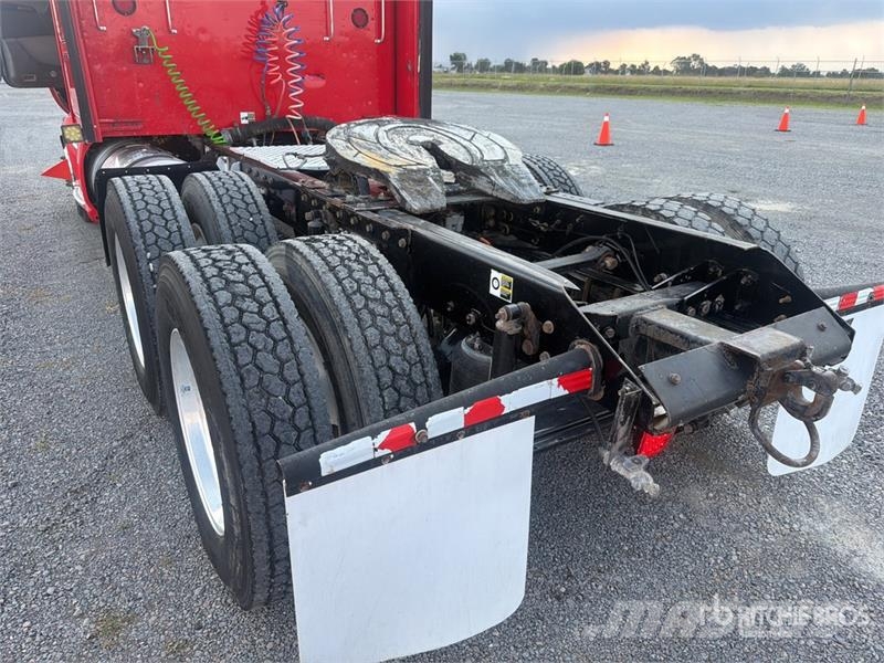 Kenworth T660 Vetopöytäautot