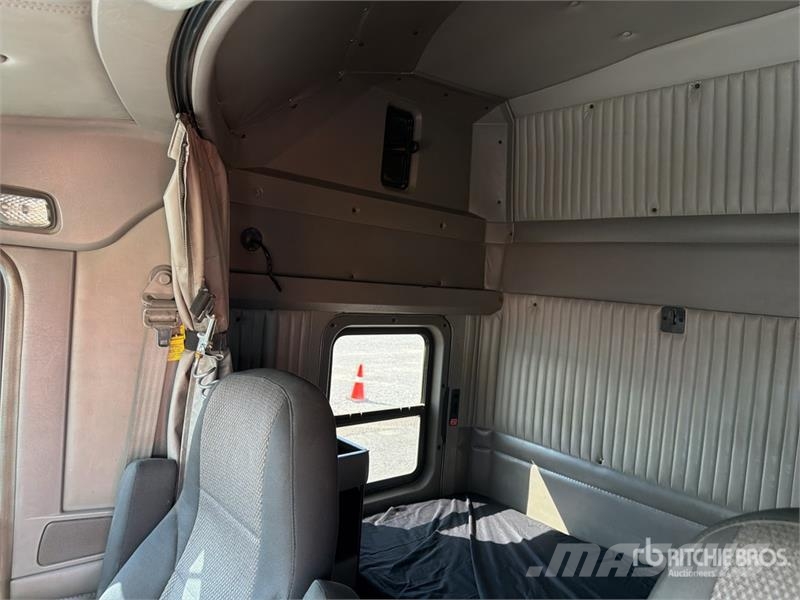 Kenworth T660 Vetopöytäautot