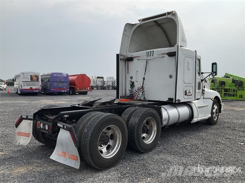 Kenworth T660 Camiones tractor
