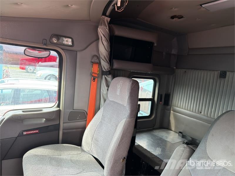 Kenworth T660 Motrici e Trattori Stradali
