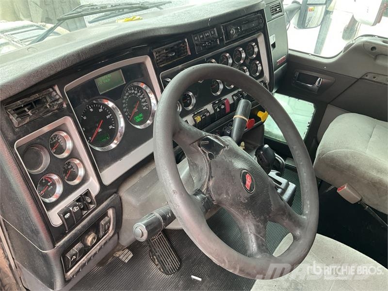 Kenworth T660 Sadulveokid