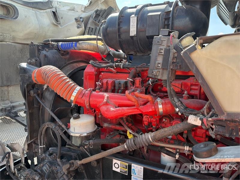 Kenworth T660 Vetopöytäautot