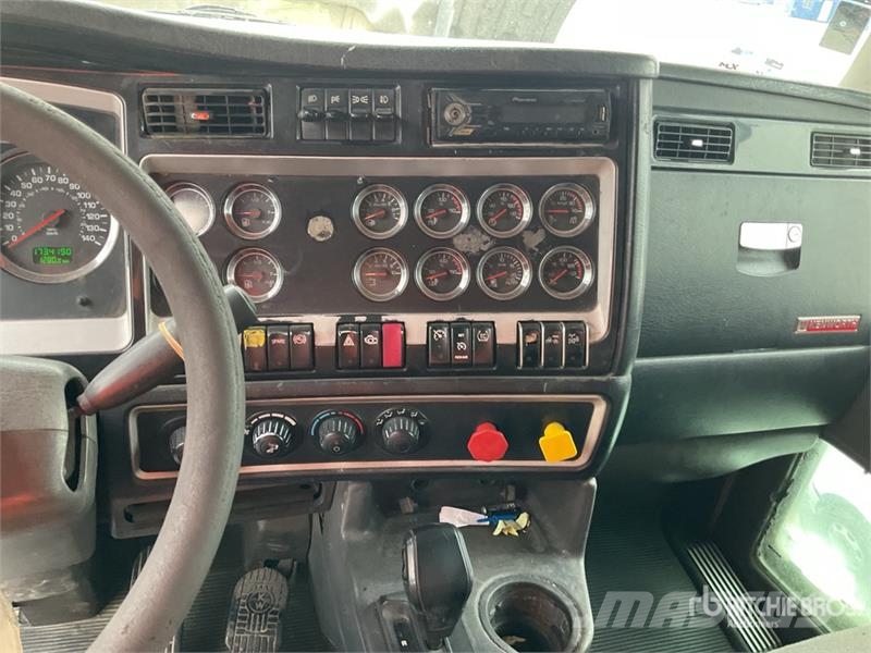 Kenworth T660 Sadulveokid