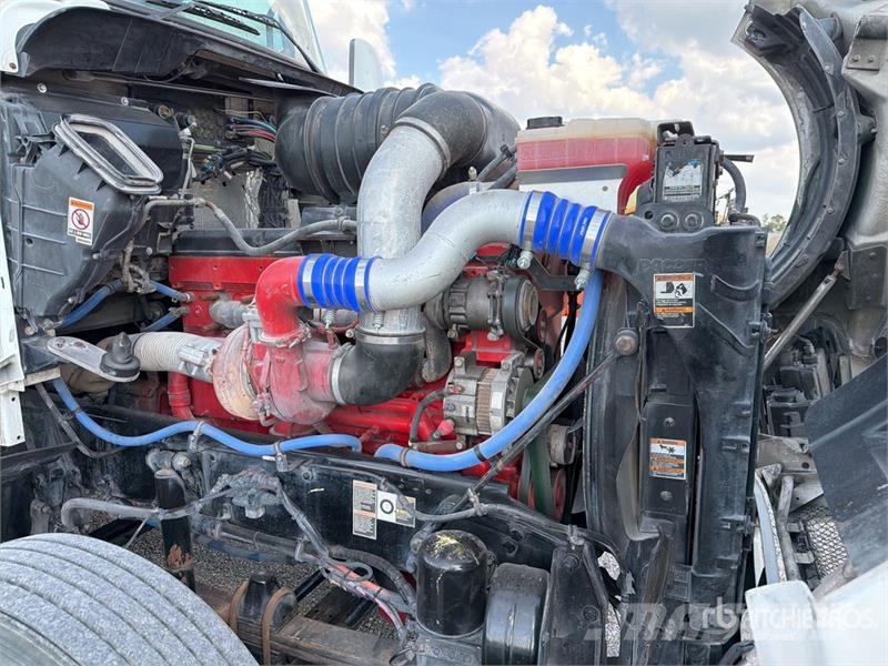 Kenworth T660 Vetopöytäautot