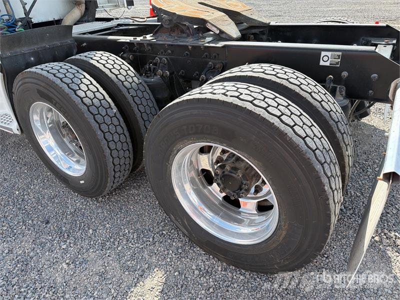 Kenworth T660 Vetopöytäautot