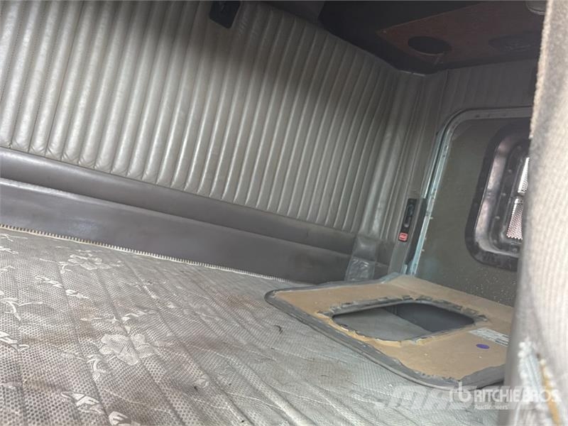 Kenworth T660 Vetopöytäautot