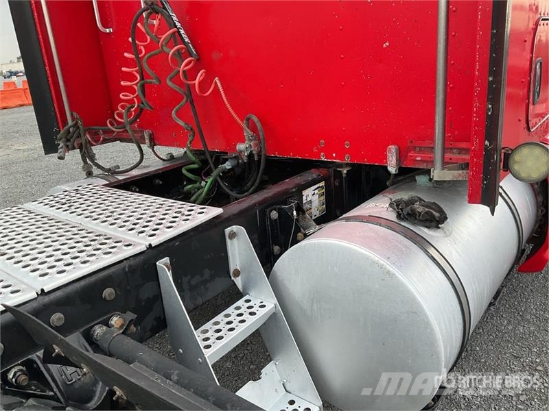 Kenworth T660 Vetopöytäautot