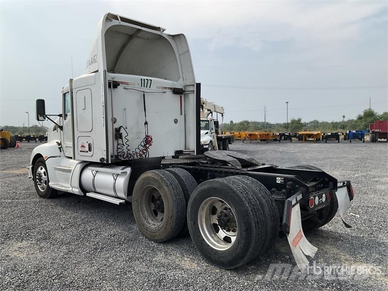 Kenworth T660 Camiones tractor