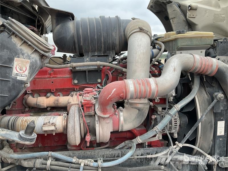 Kenworth T660 Sadulveokid