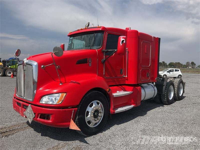 Kenworth T660 Vetopöytäautot