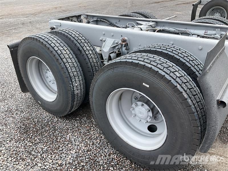 Kenworth T660 6x4 Camion Chasis Cabina / Cab and Chassis Kabinen