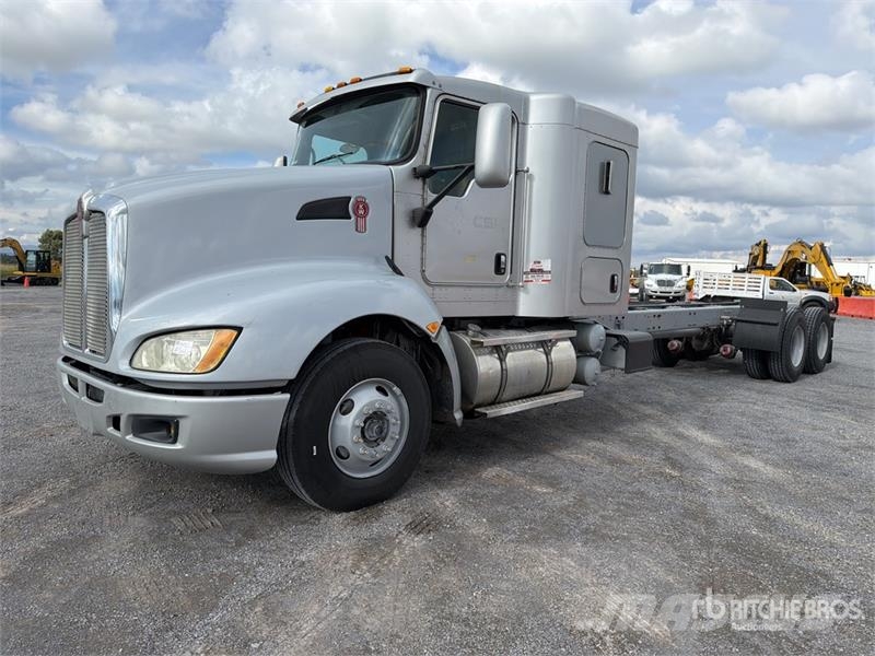 Kenworth T660 6x4 Camion Chasis Cabina / Cab and Chassis Кабины