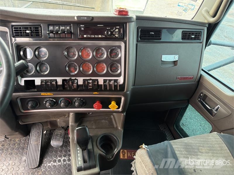 Kenworth T660 6x4 Camion Chasis Cabina / Cab and Chassis Cabines