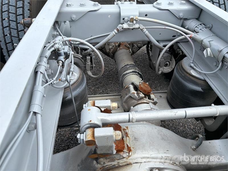 Kenworth T660 6x4 Camion Chasis Cabina / Cab and Chassis Cabines