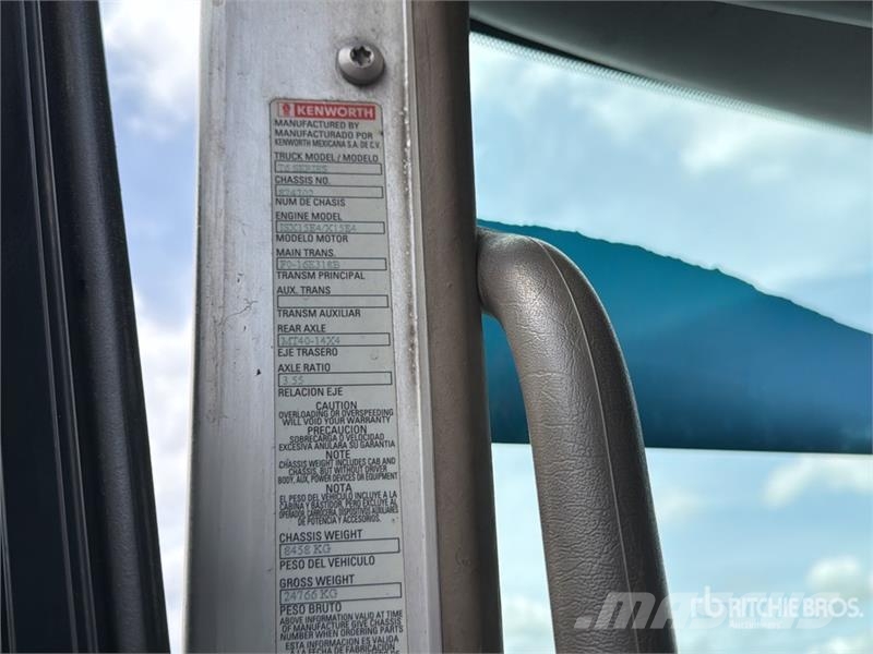 Kenworth T660 6x4 Camion Chasis Cabina / Cab and Chassis Cabines