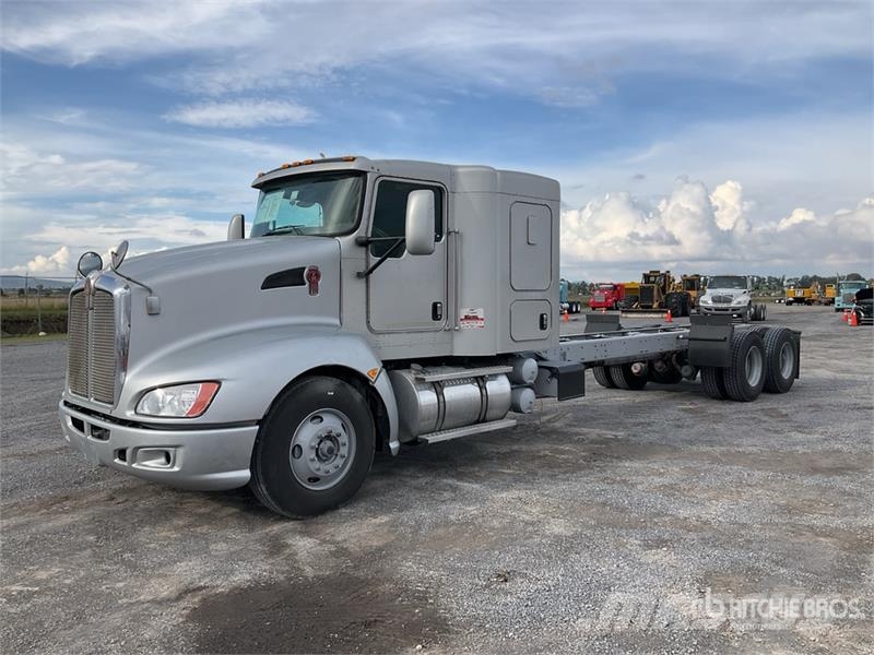 Kenworth T660 6x4 Camion Chasis Cabina / Cab and Chassis Кабины