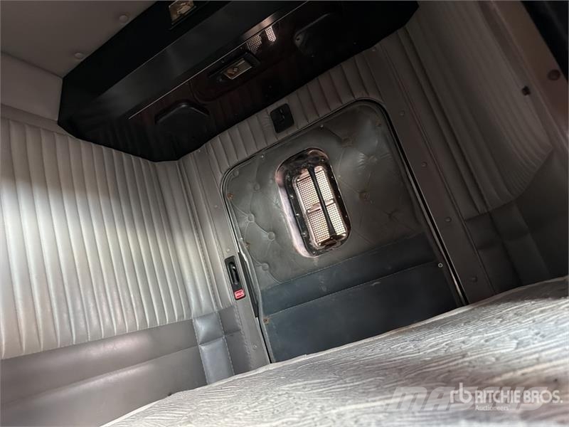 Kenworth T660 6x4 Camion Chasis Cabina / Cab and Chassis Кабины