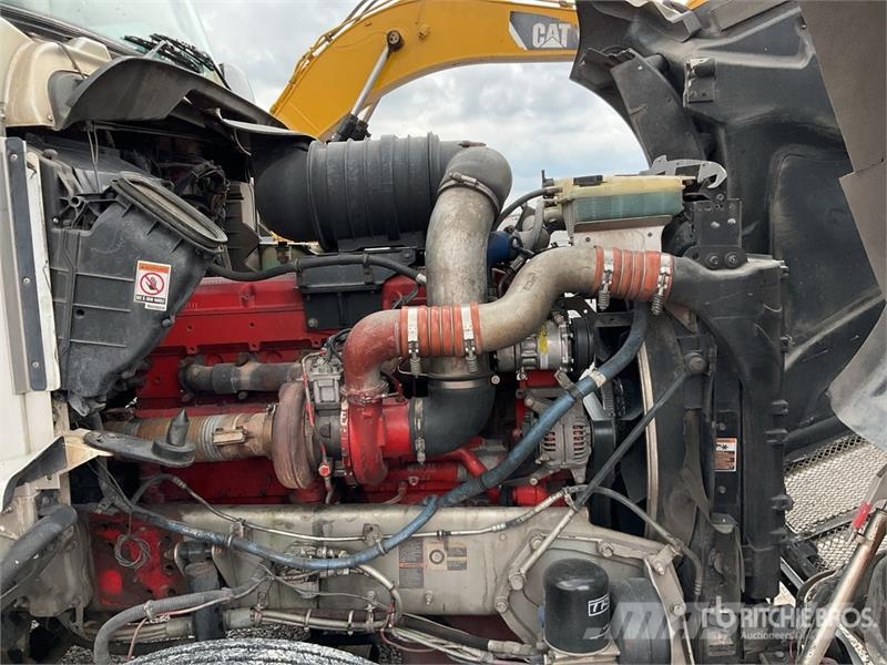 Kenworth T660 6x4 Camion Chasis Cabina / Cab and Chassis Kabinen