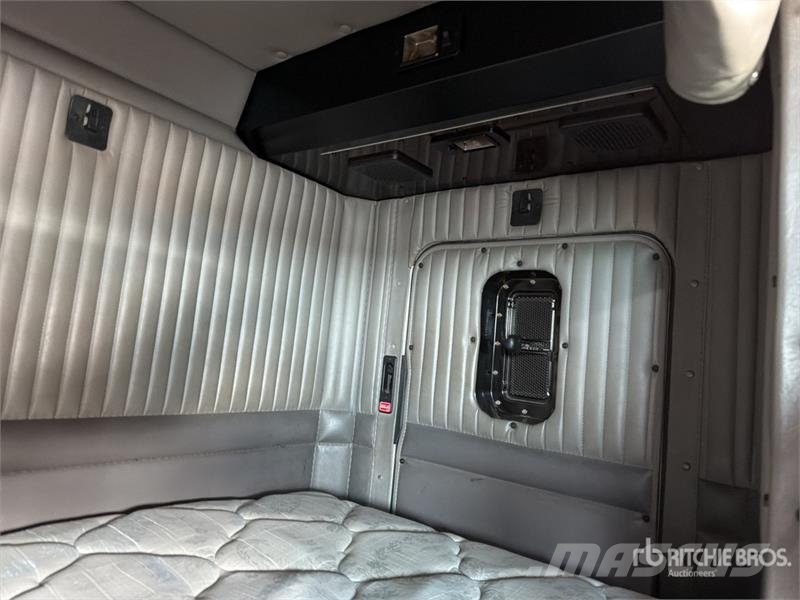 Kenworth T660 6x4 Camion Chasis Cabina / Cab and Chassis Cabines