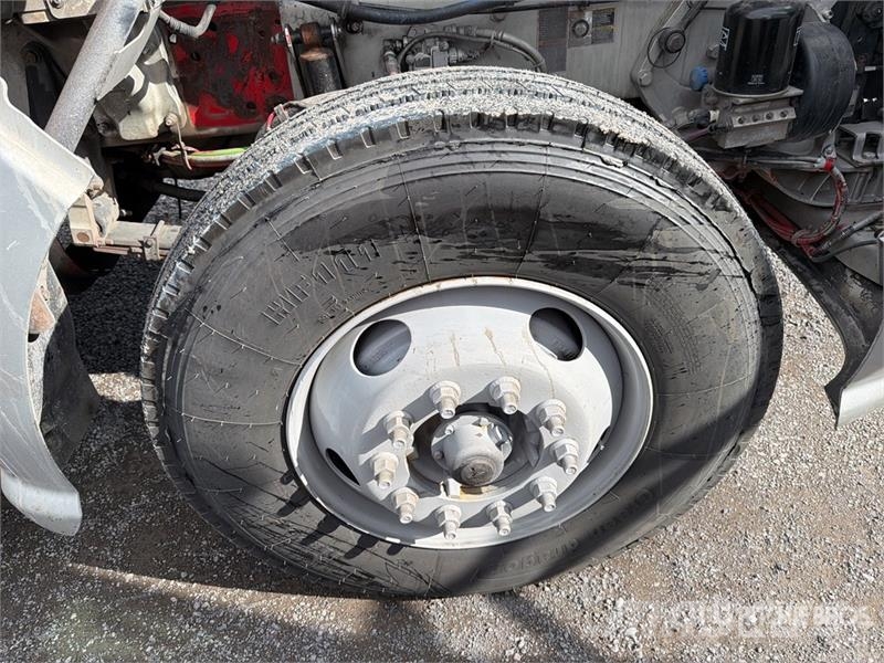 Kenworth T660 6x4 Camion Chasis Cabina / Cab and Chassis Кабины