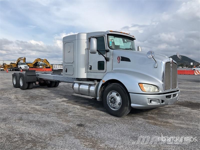 Kenworth T660 6x4 Camion Chasis Cabina / Cab and Chassis Кабины