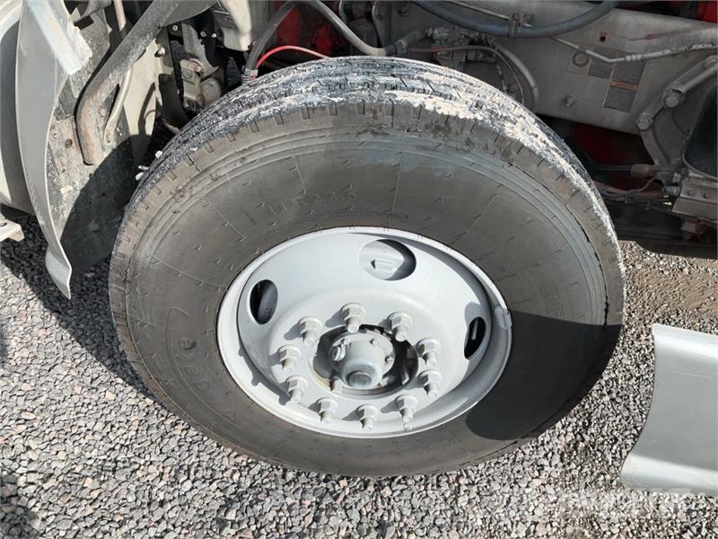 Kenworth T660 6x4 Camion Chasis Cabina / Cab and Chassis Кабины