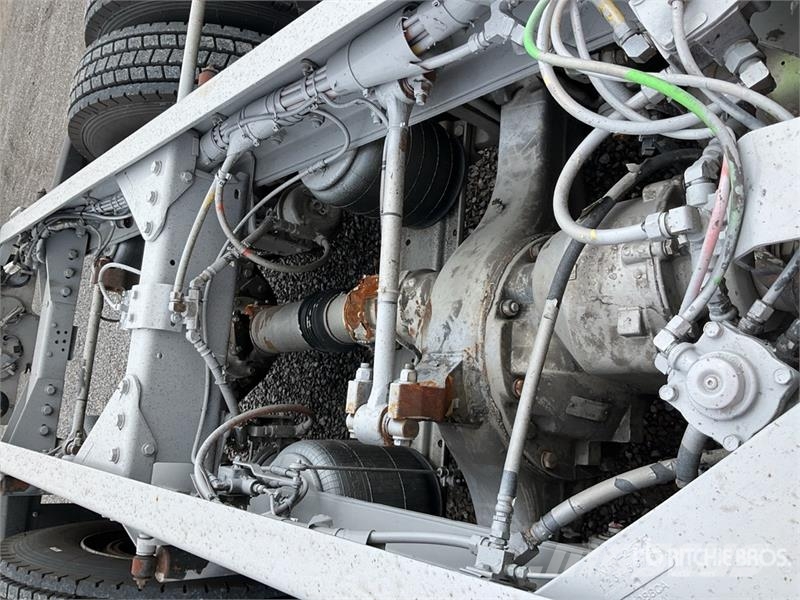 Kenworth T660 6x4 Camion Chasis Cabina / Cab and Chassis Kabinen